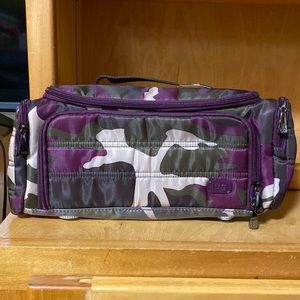 Lug Trolley Cosmetic Case